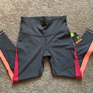 NWT Avia leggings